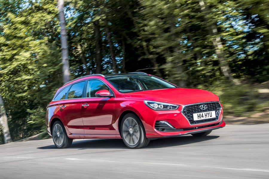  Hyundai i30 Tourer Go! SE (PD) 2018 года  (UK) (фото 3 из 40)